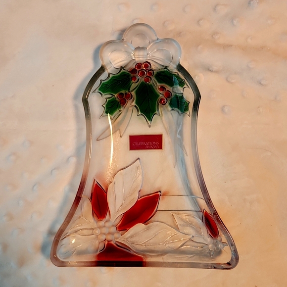 New Celebrations by Mikasa Ruby Bell Plate - Picture 1 of 3